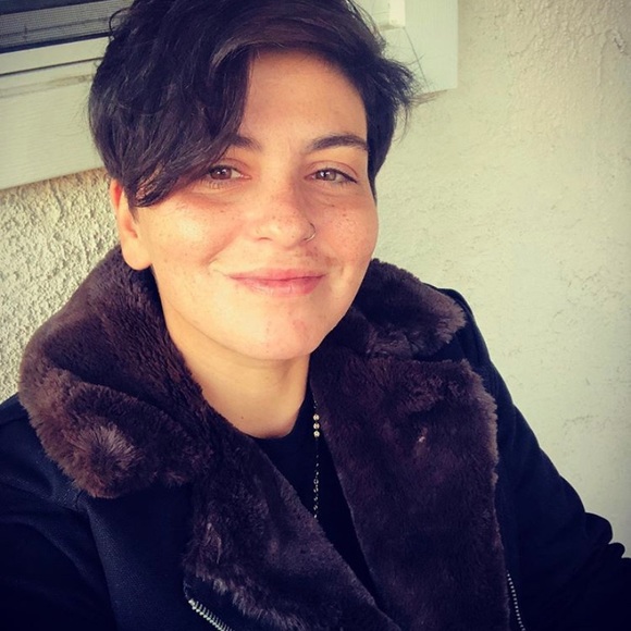 Meet your Posher, Denni - Picture 2 of 13